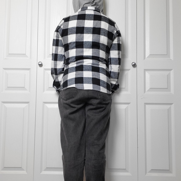 Black and white flannel - Picture 9 of 10